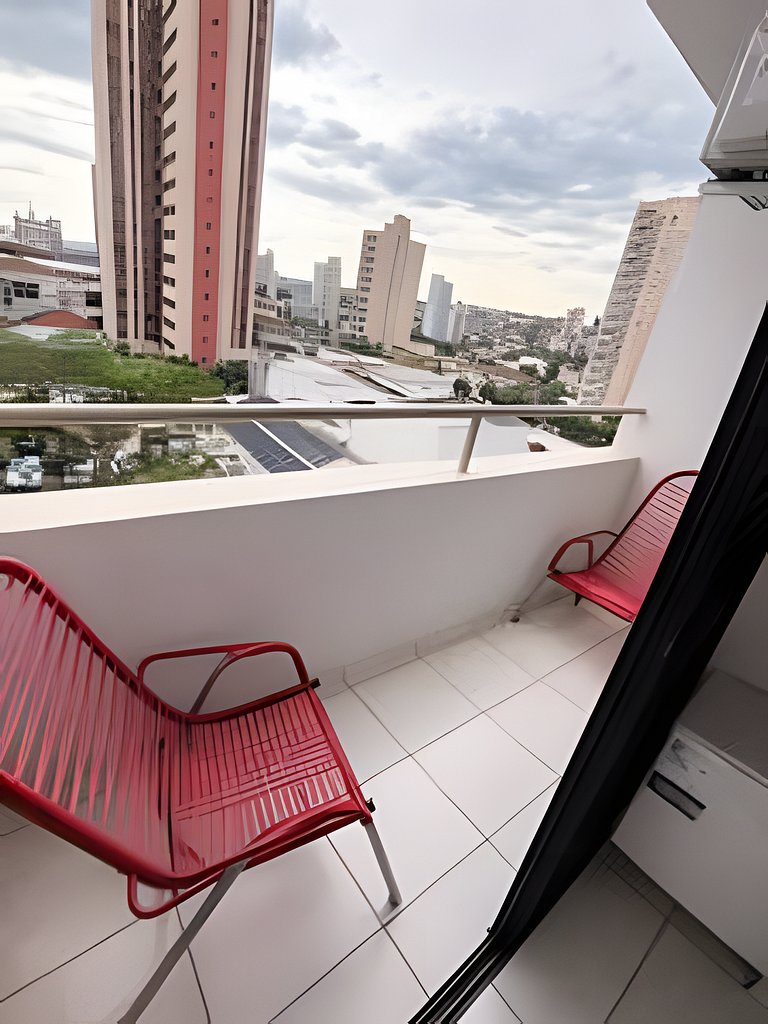 Quitinete Moderna Varanda, Vista Urbana Centro